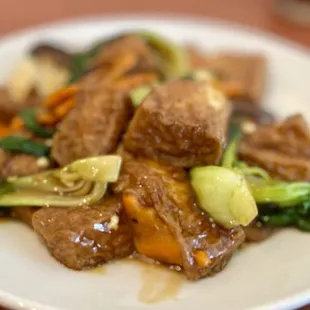 Braised Tofu with Veggies