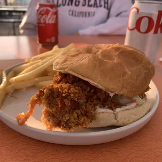 Nashvielle Hot Sandwich Combo