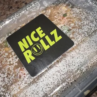 Nice Rollz container
