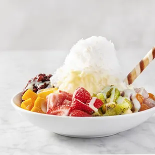 Shaved ice with fruit toppings
