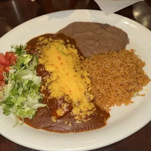 Nicha&apos;s Enchilada plate