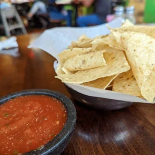 Chips n salsa fresh hot tasty
