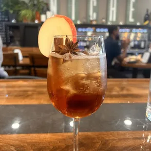 Apple cider spritz