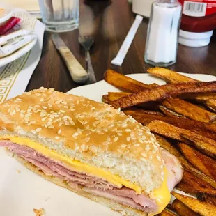 Excellent Ham.  Hot ham &amp; cheese w/ fries.