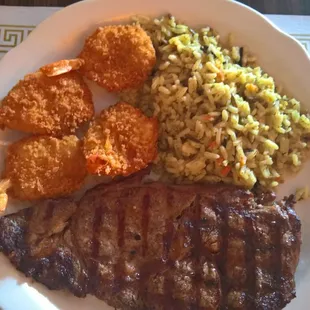 steak, macaroni and cheese fries, and macaroni and cheese fries