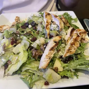 Pear Pollo Salad
