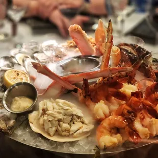 food, oysters and mussels