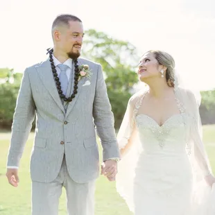 #turtlebayresort #destinationwedding #nickpugayphotography #brideandgroom #hawaiiweddingphotographe­r #wedding
