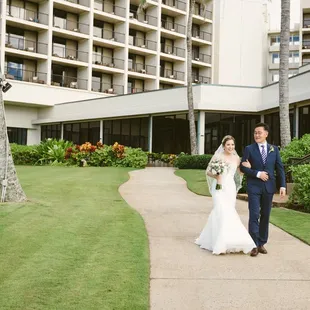 #turtlebayresort #destinationwedding #nickpugayphotography #fatherofthebride #hawaiiweddingphotographe­r #wedding