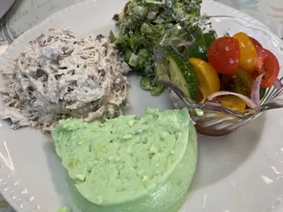Laurie's Cafe