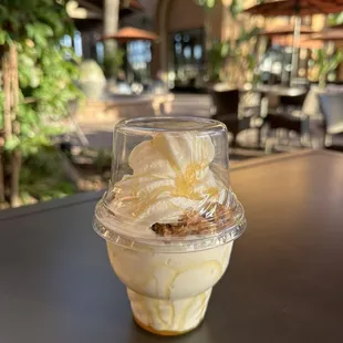 Froyo with honey and baklava 4/5