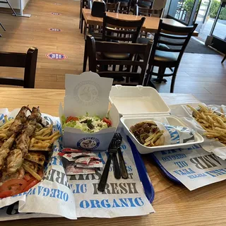 Beef/Lamb Gyro Pita Combo