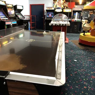 Air hockey! Free