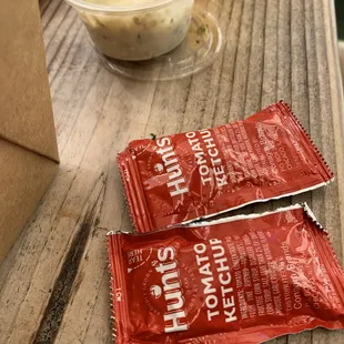 what this! no! no! no!  no! no! no!  stick to heinz pls..