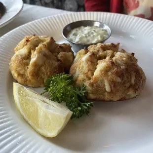 Nick&apos;s Famous Lump Crab Cakes