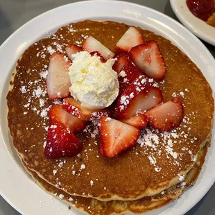 Pancakes with strawberries