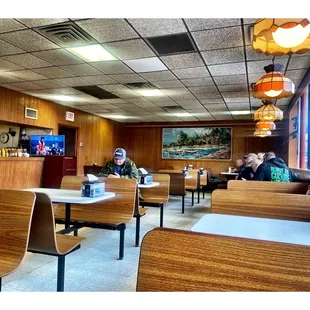 Inside Nick&apos;s Drive -in. 7216 N HarlemAve. Chicago IL. Old Fashion Greek/American FastFood Place. Nice Service.Cool.