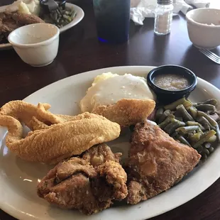 Fish and chicken combo. So good!!