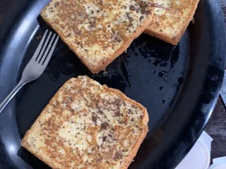 Pat's Cafe