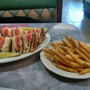 Turkey club at the Hi Ho, delicious!