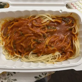 Spaghetti with tomato sauce