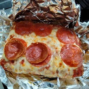 Pepperoni slice