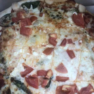 Mediterranean pizza no olives