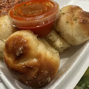 Garlic Knots. $2.50 for 6!!