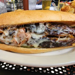 Look at that meat all Cuban..