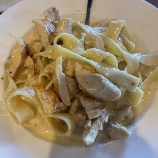 Fettuccini Alfredo