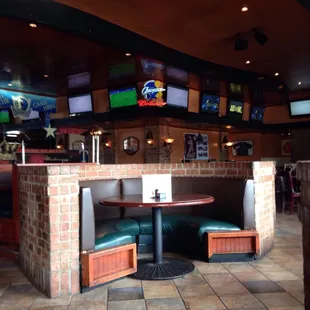 Quite a few tvs to keep u interested. Pretty cool seatin areas but not built for we fatty people.