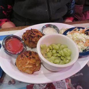 Crab cake dinner