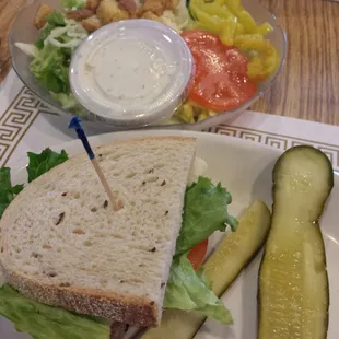 Half salami with salad