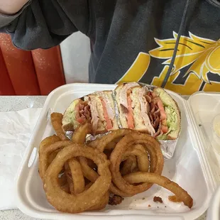 Club with onion rings