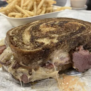 Reuben with shoestring fries