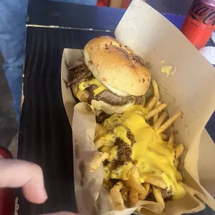 Beef and cheddar with chili cheese fries