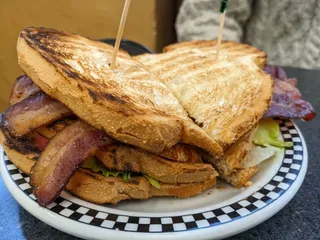 Lincoln's P&G Diner