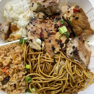 Garlic ahi with spicy sauce, fried noodles, and kimchee fried rice. Potato Mac salad was super good here!!