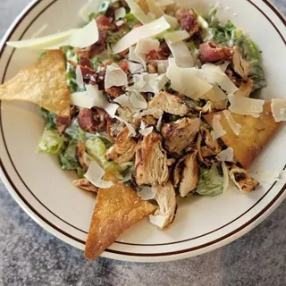 Caesar Deluxe Salad