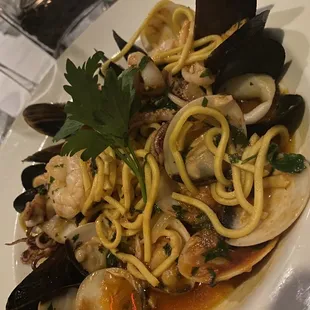 pasta dish, pasta, food