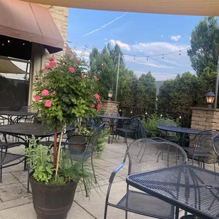 Cozy Patio with Italian Vibe