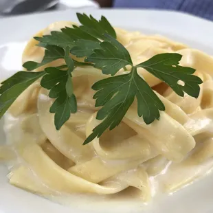 Fettuccine Alfredo