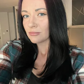 Amanda H.