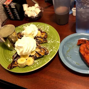 French Toast with bananas and Smoked sausage