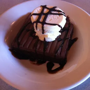 Brownie w/ icecream scoop.