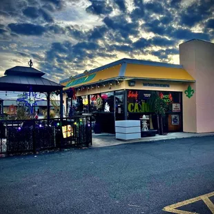 Pic from the parking lot
