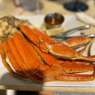 Special was crab legs with side garlic buttah was so good!