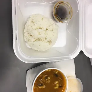 I ordered tum yum and Pad Thai, they got 50% right