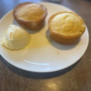 Cornbread muffin, soft and delicious