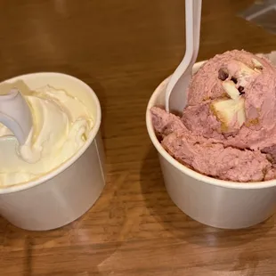 Vanilla &amp; raspberry cheesecake